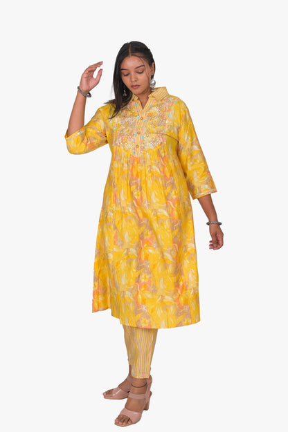 Women's Muslin Kurta Set with Yellow Floral Print