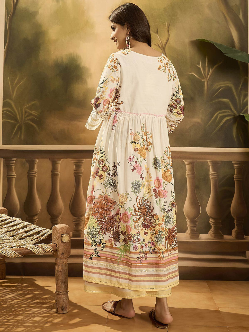 Women Floral Printed Cotton Kurta with Sharara
