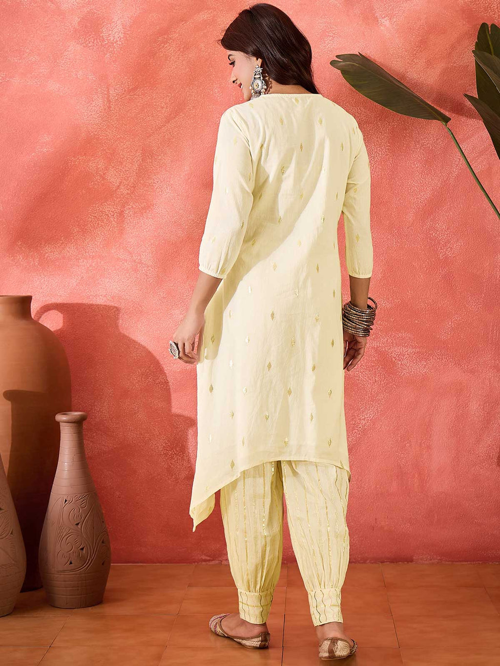 Women Ethnic Motifs Embroidered Cotton Kurta with Trousers