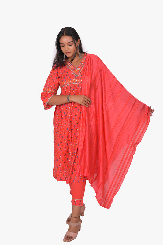 Nayra Cut Kurta with Pant & Dupatta Set, Red Floral Print