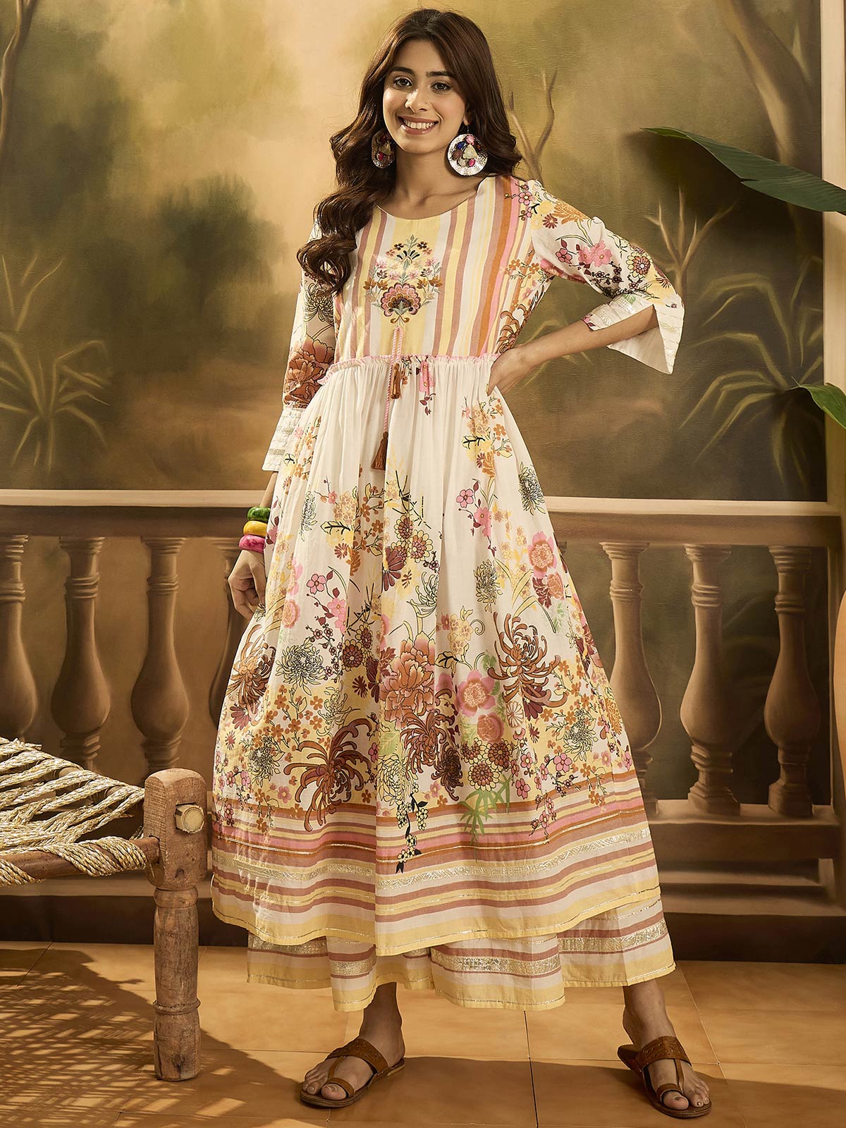 Women Floral Printed Cotton Kurta with Sharara
