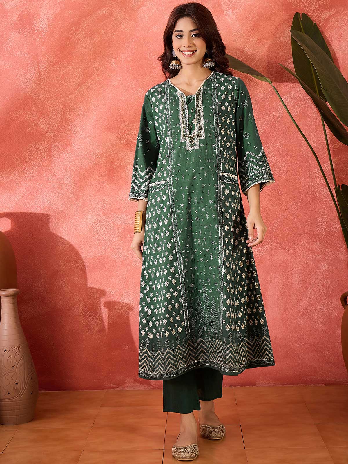Women Floral Printed Cotton Kurta with Trousers & Dupatta