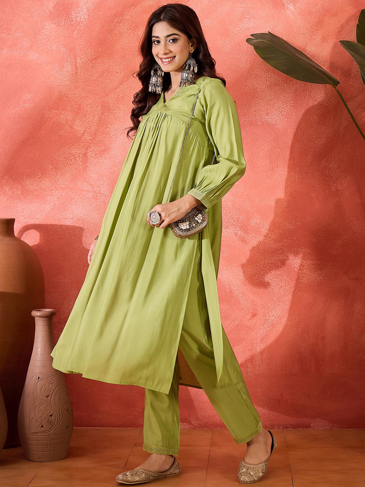 Women Solid Kurta with Trousers