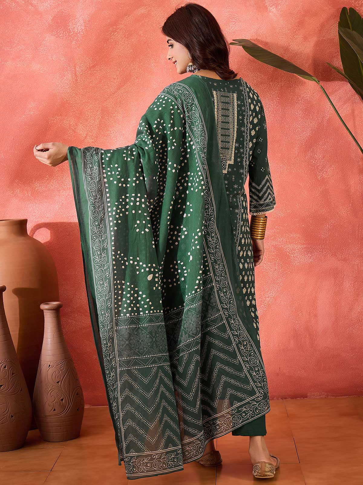 Women Floral Printed Cotton Kurta with Trousers & Dupatta