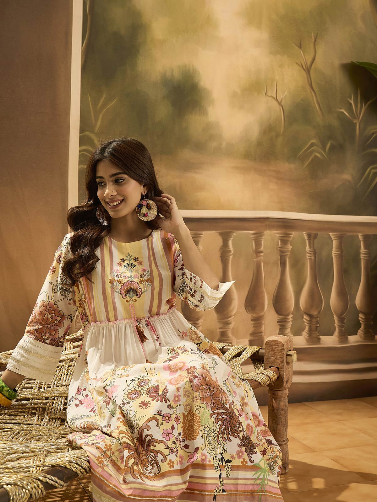 Women Floral Printed Cotton Kurta with Sharara