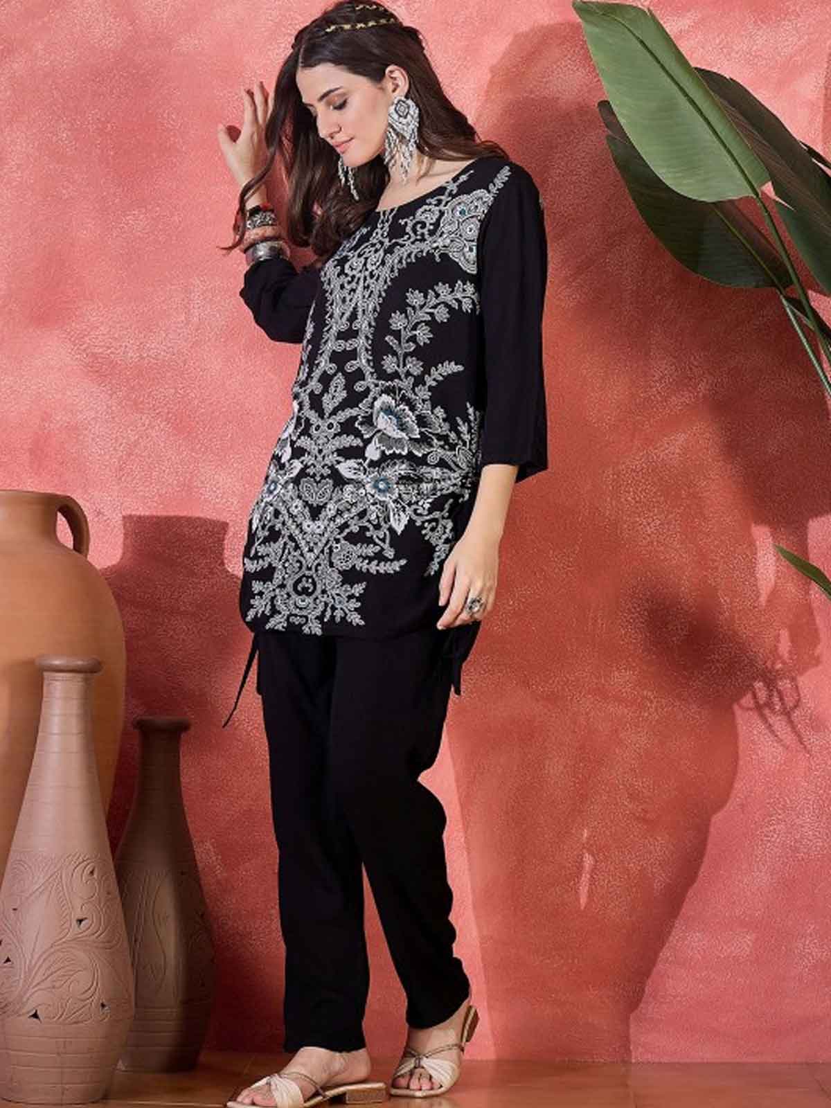 Floral Printed Round Neck Tunic & Trouser