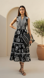 Daylist Monochrome Botanical Print Tiered Midi Dress – Sleeveless V-Neck Fusion Dress with Tassel Hem