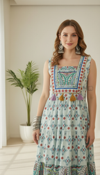 Mint & Azure Paisley Sleeveless Tiered Midi Dress | Daylist.in